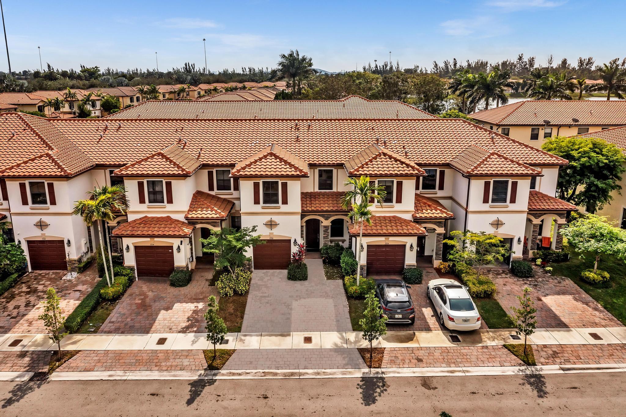 3320 W 90th Street, Hialeah