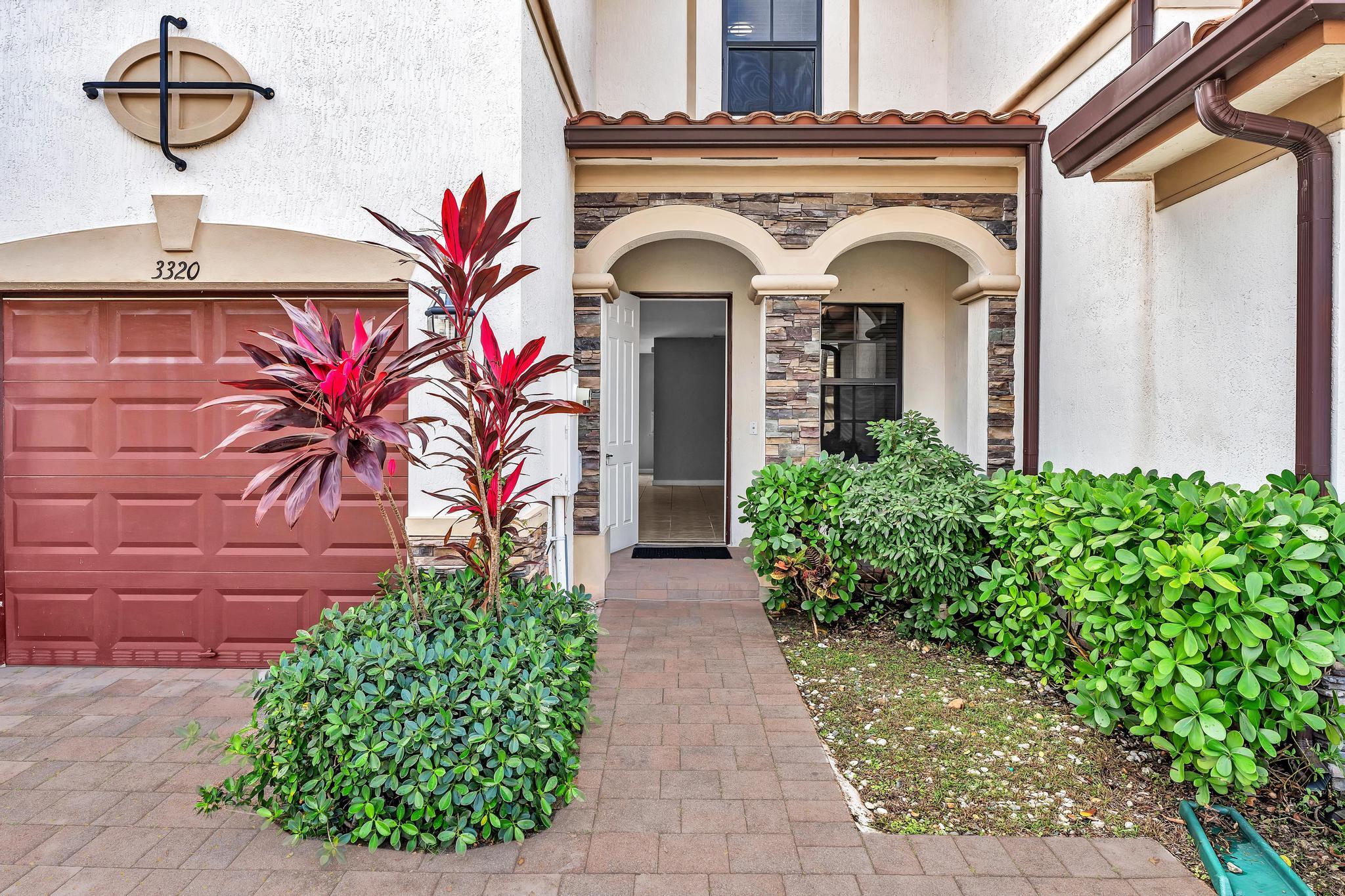 3320 W 90th Street, Hialeah