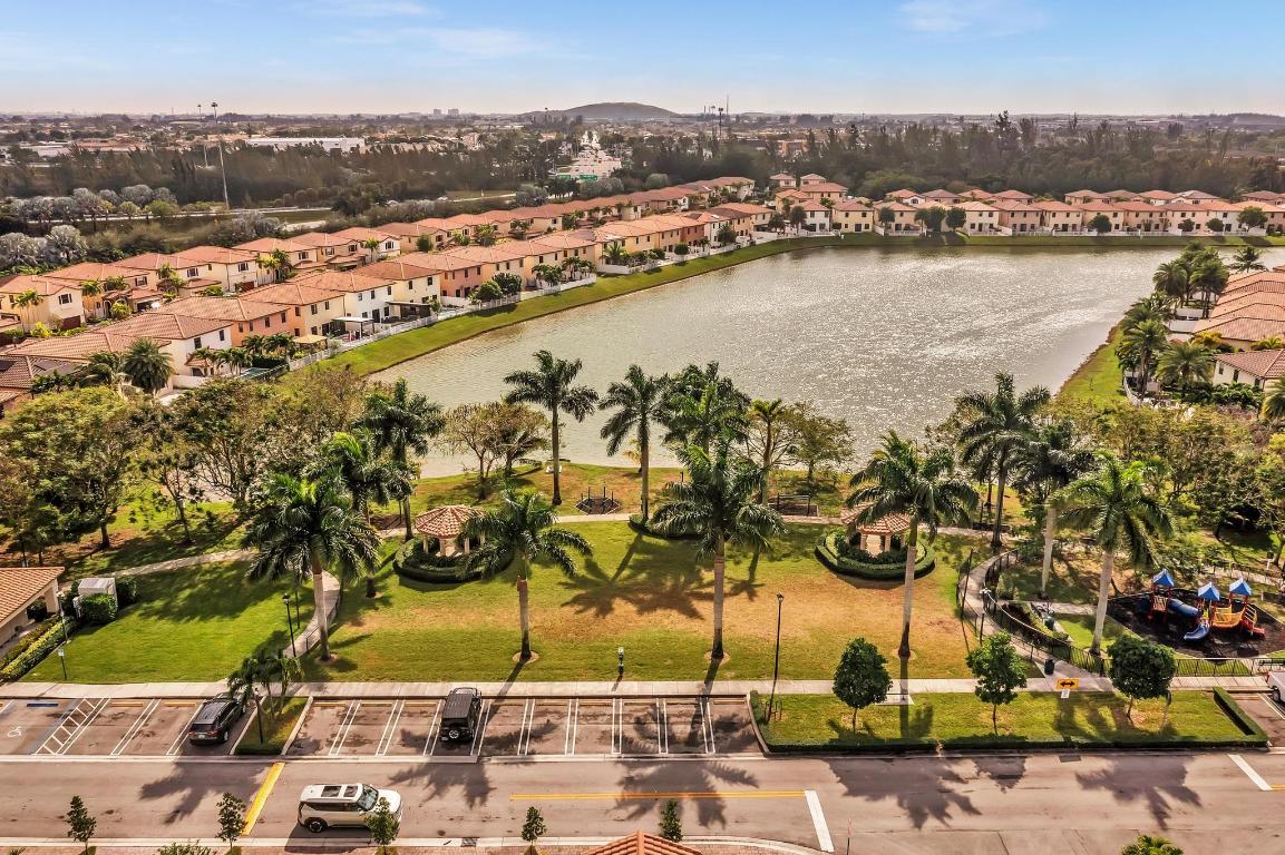 3320 W 90th Street, Hialeah