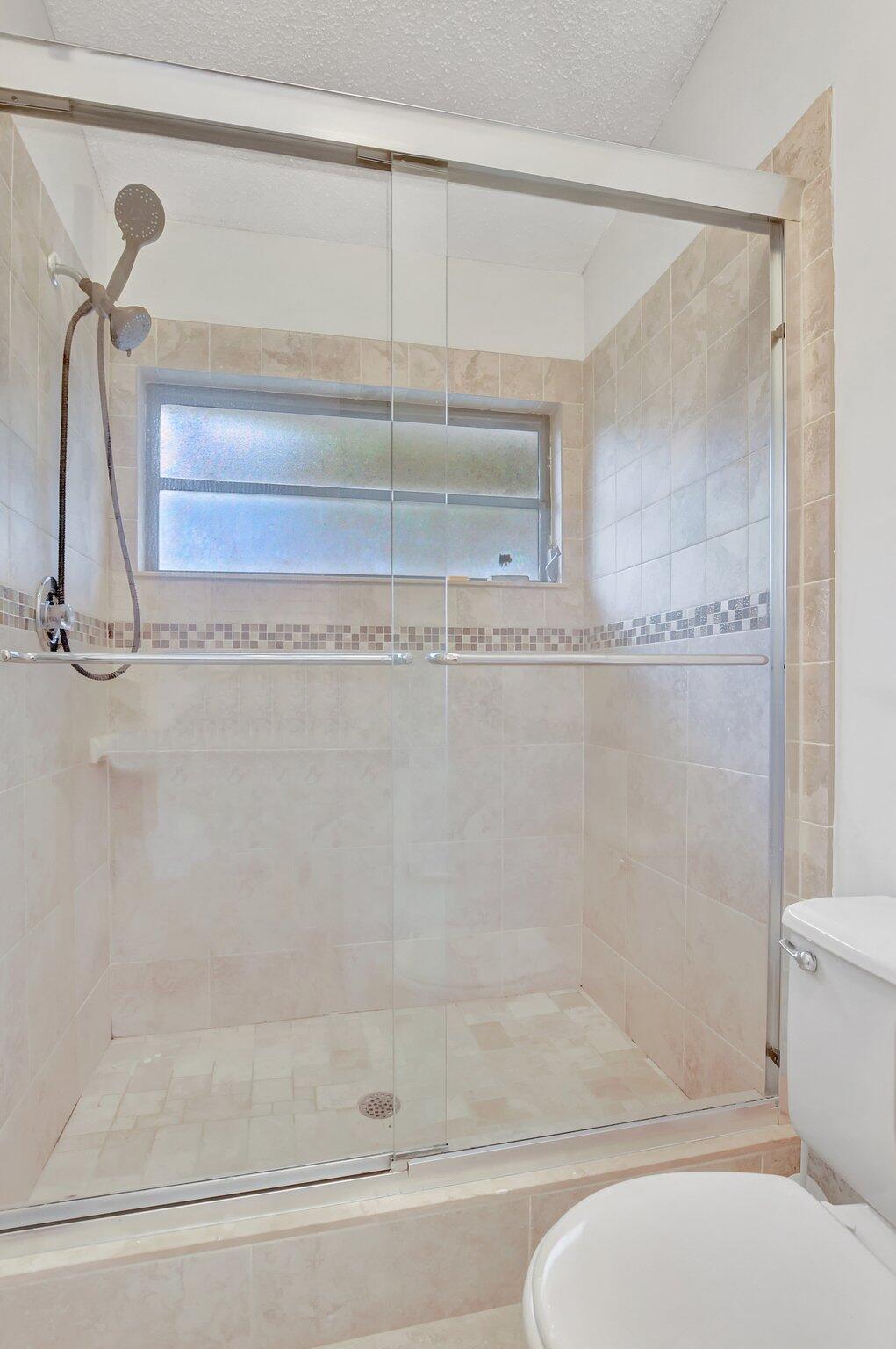 7630 Lago Del Mar Drive 6