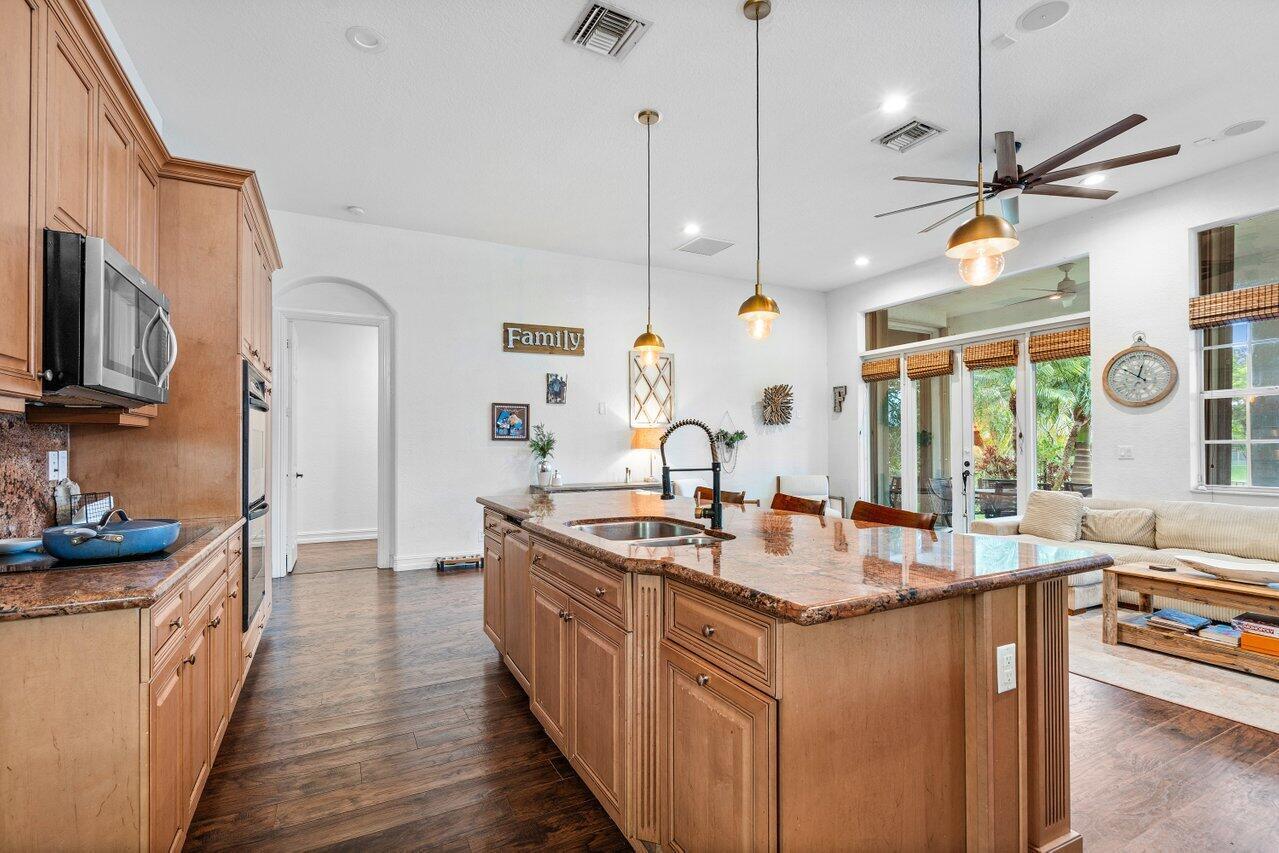 8225 NW 105th Lane