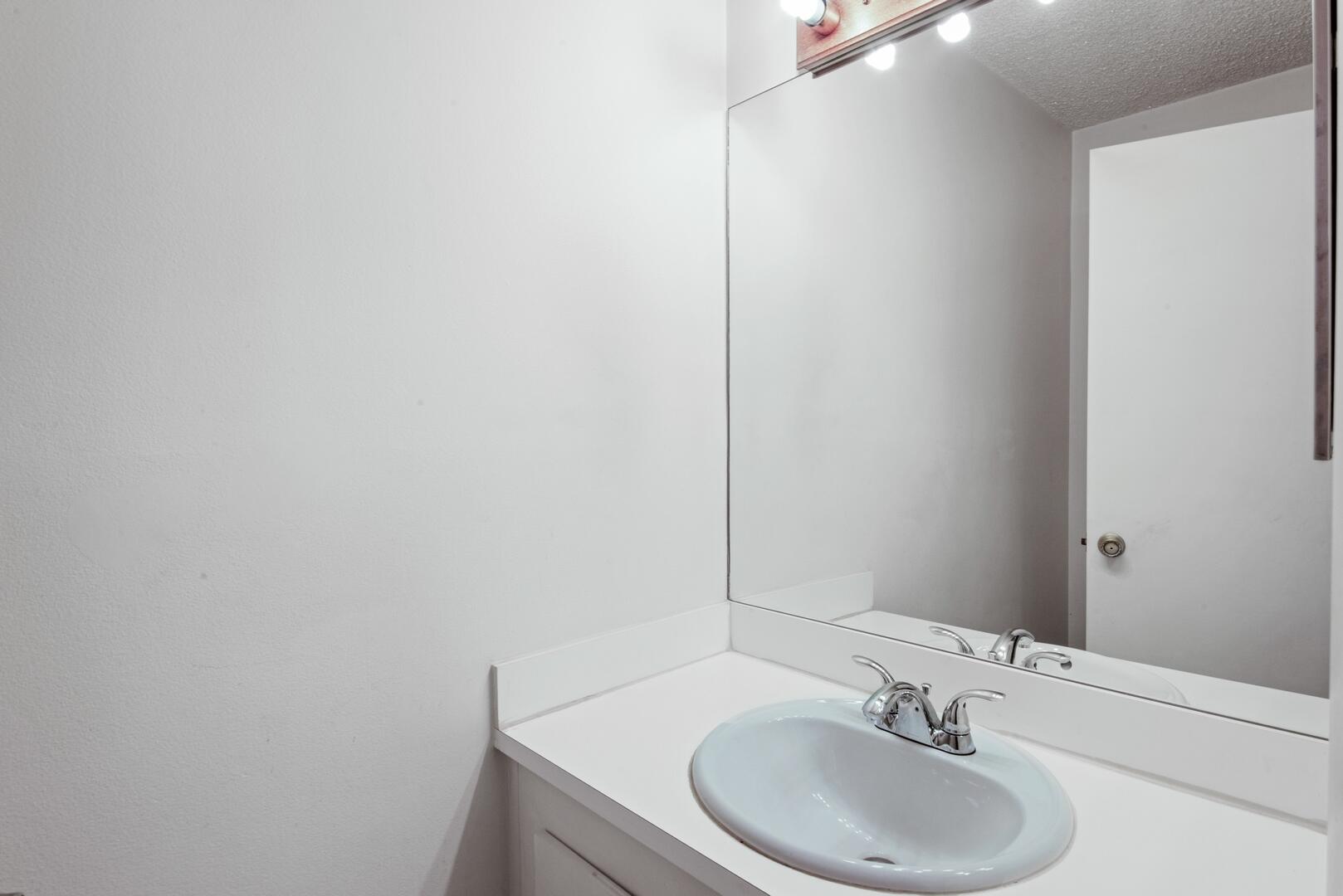 231 Foxtail Drive G, Greenacres Unit: G