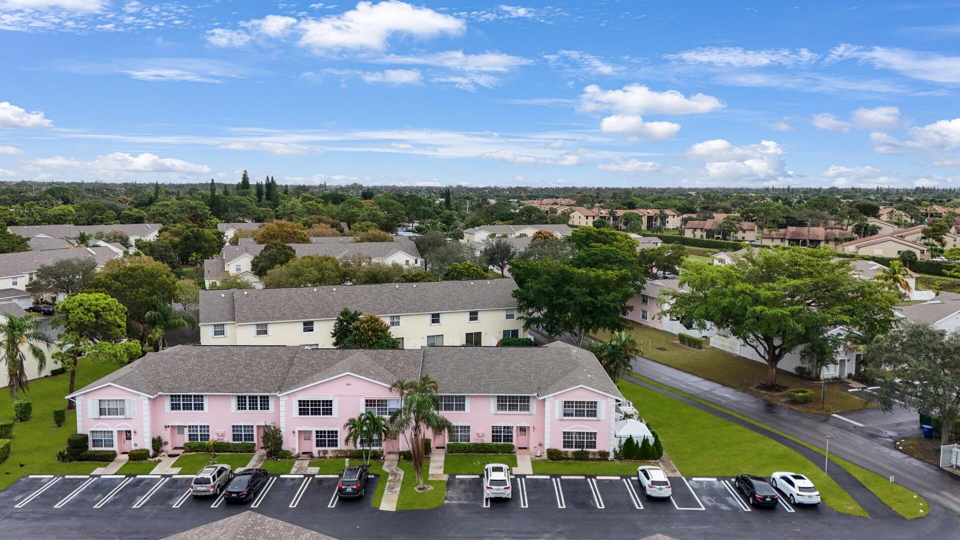 231 Foxtail Drive G, Greenacres Unit: G