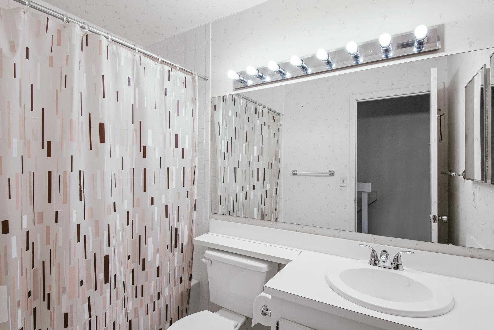 231 Foxtail Drive G, Greenacres Unit: G