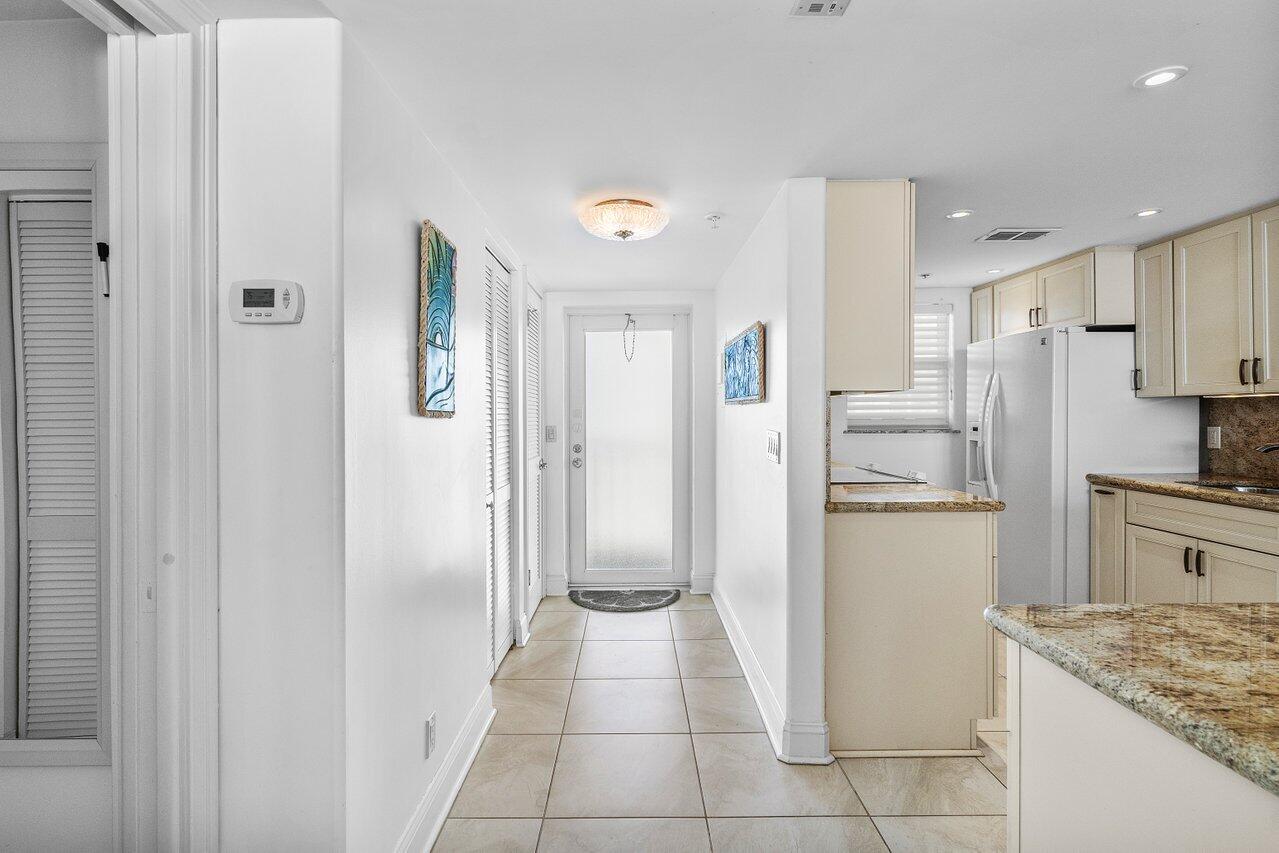 3101 S Ocean 1022 Boulevard 1022