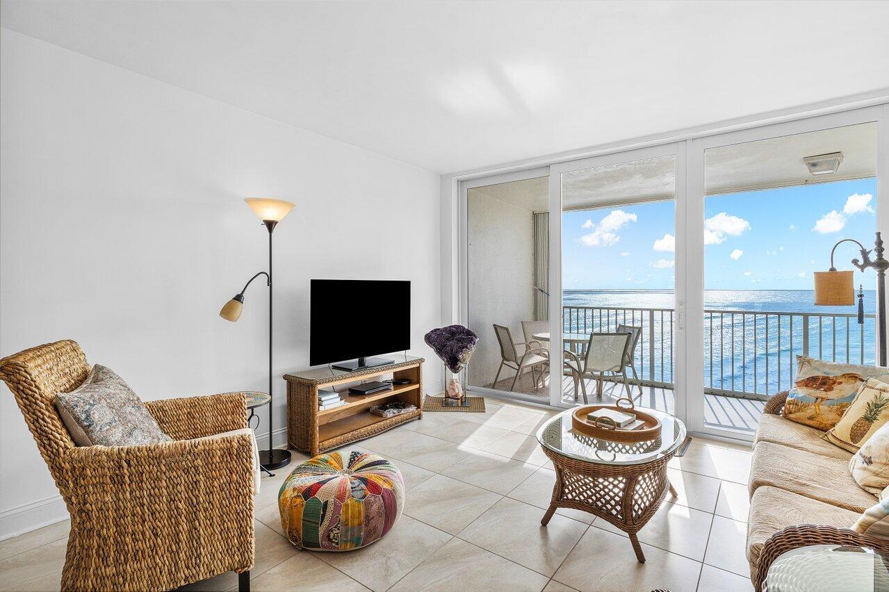 3101 S Ocean 1022 Boulevard 1022