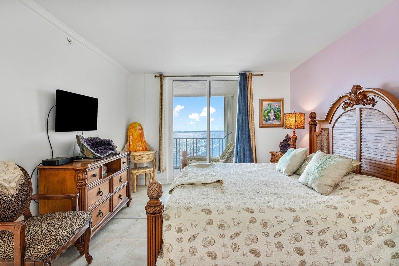 3101 S Ocean 1022 Boulevard 1022