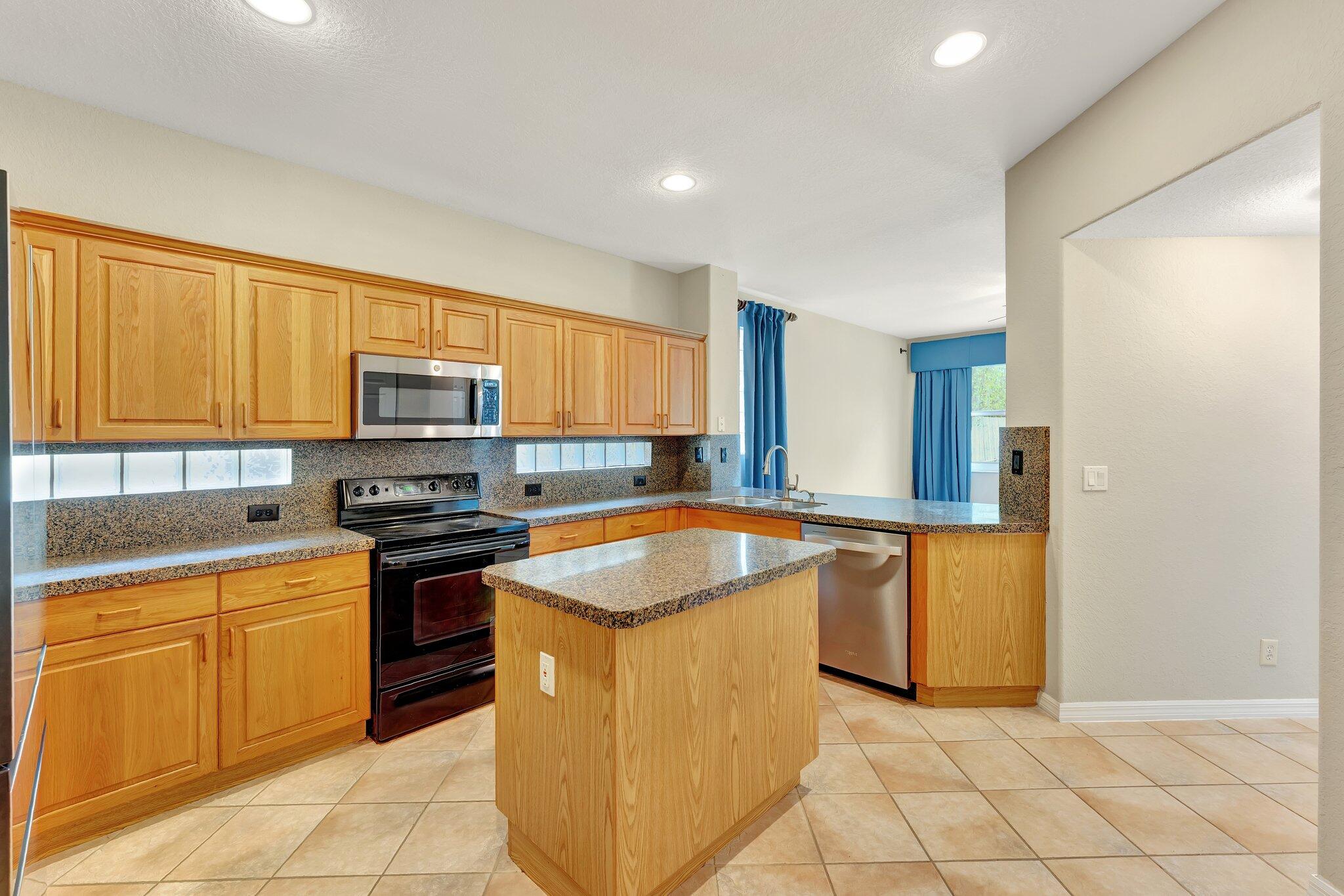 12136 NW 53rd Street, Coral Springs