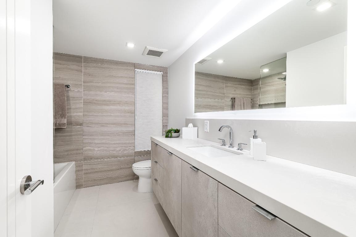 100 SE 5th Avenue 101