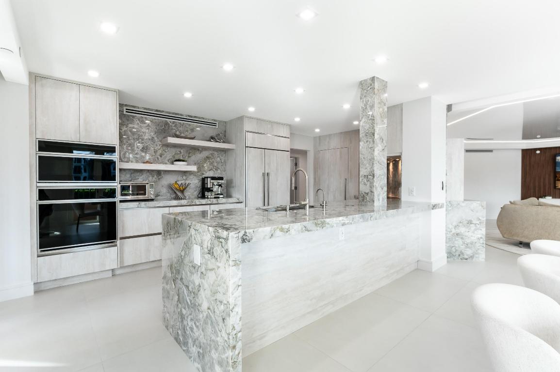 100 SE 5th Avenue 101