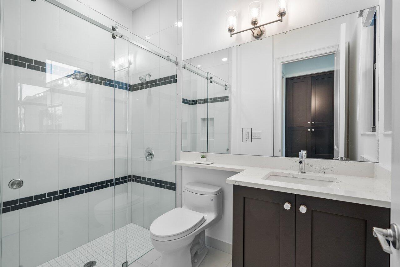 11200 Glen Orchard Lane