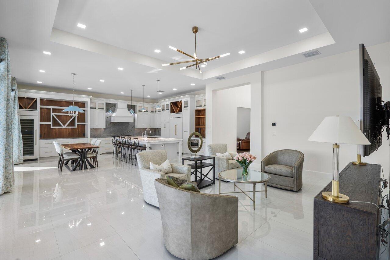 11200 Glen Orchard Lane