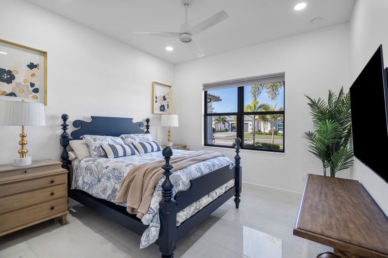 11200 Glen Orchard Lane