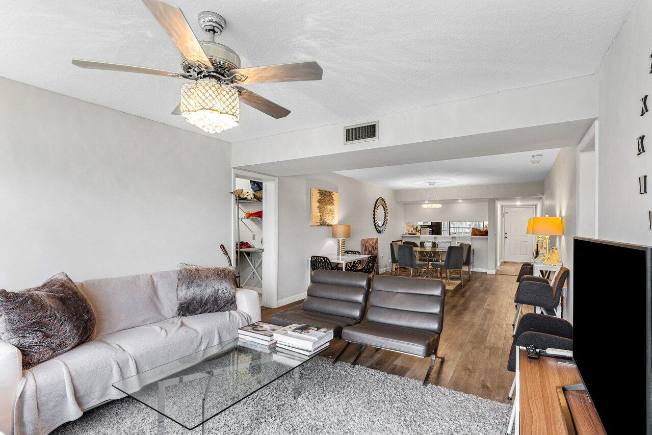 3630 Whitehall Drive #205, West Palm Beach Unit: #205