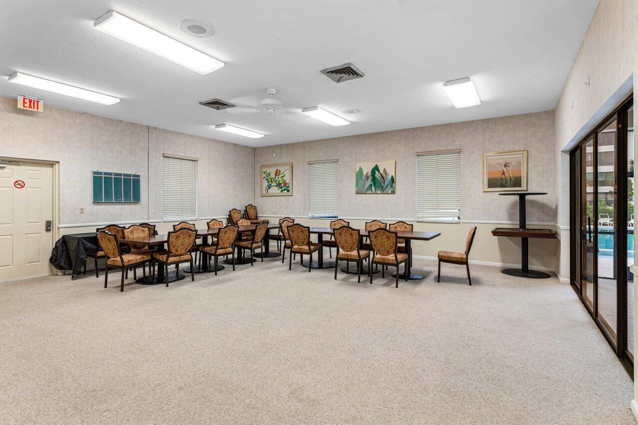 3630 Whitehall Drive #205, West Palm Beach Unit: #205