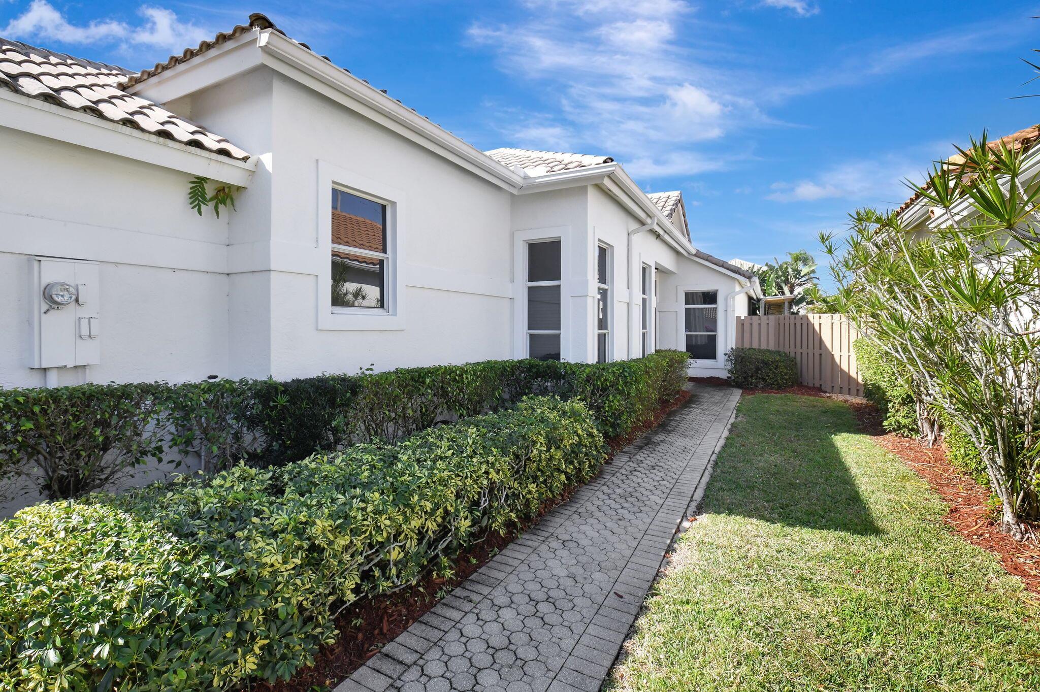 6675 NW 25th Terrace