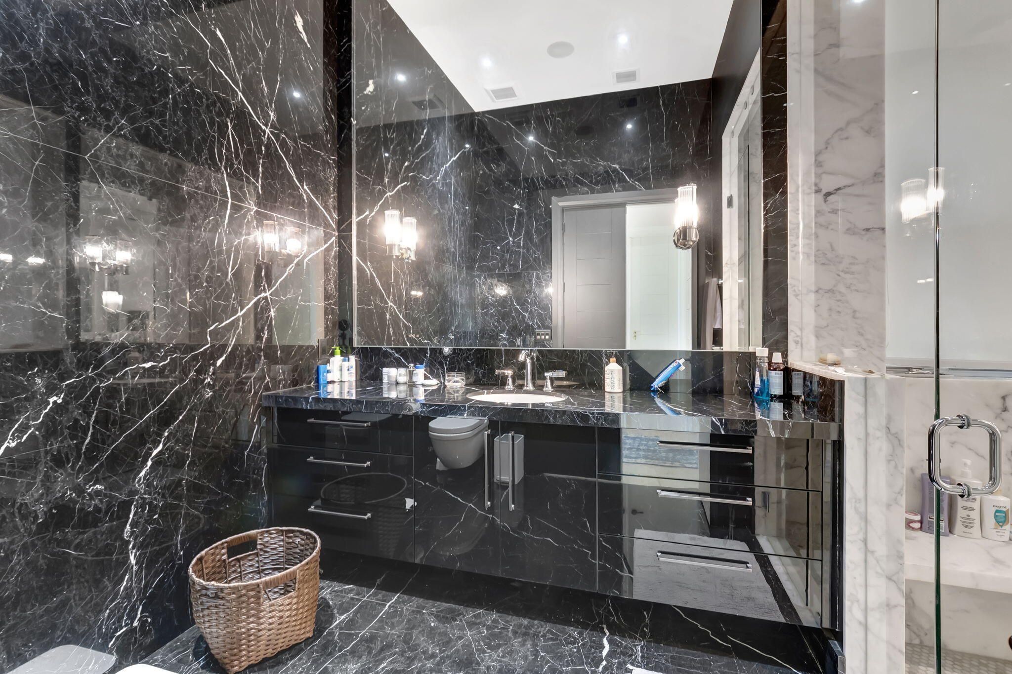 7140 Queenferry Circle