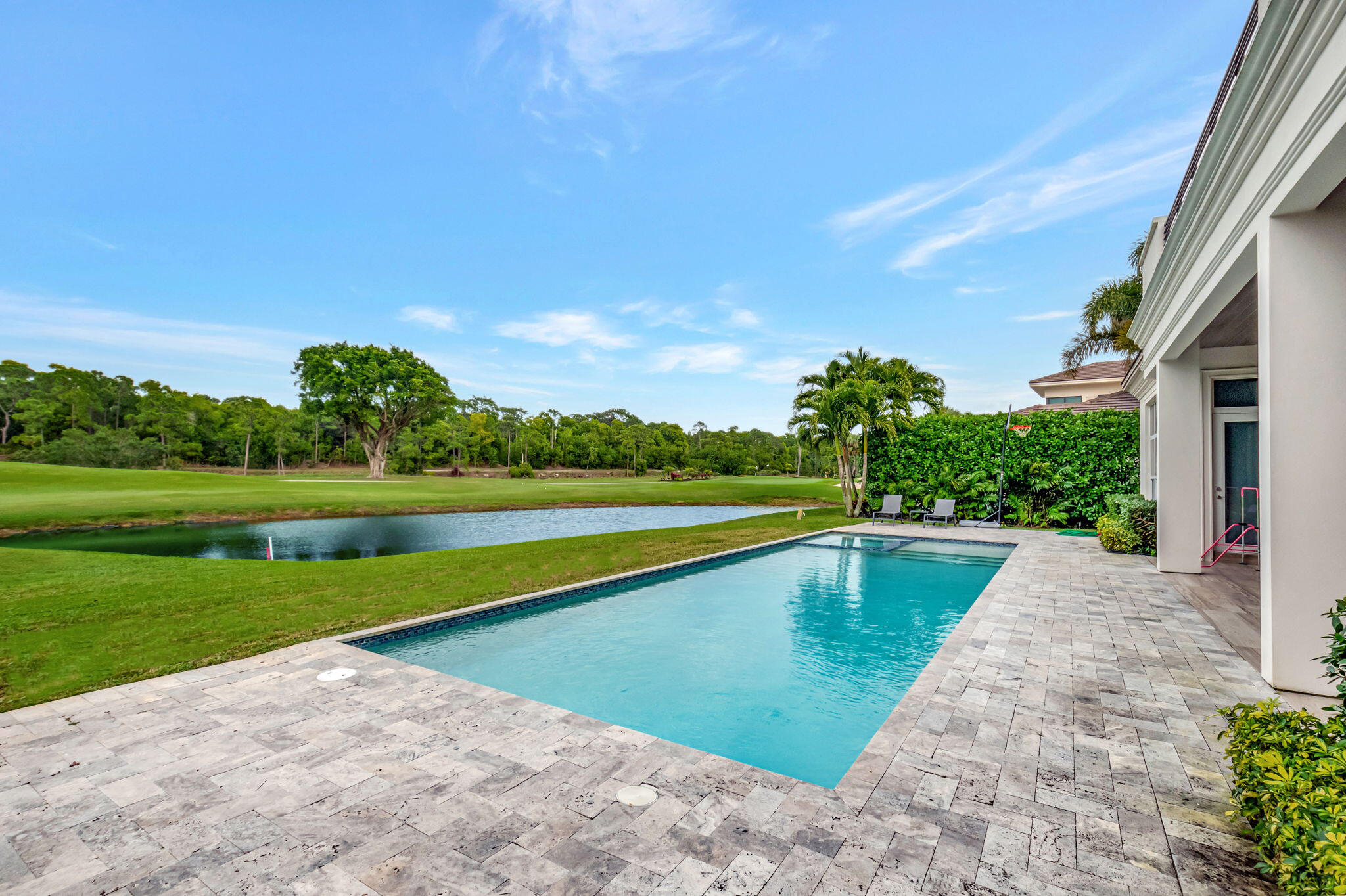 7140 Queenferry Circle