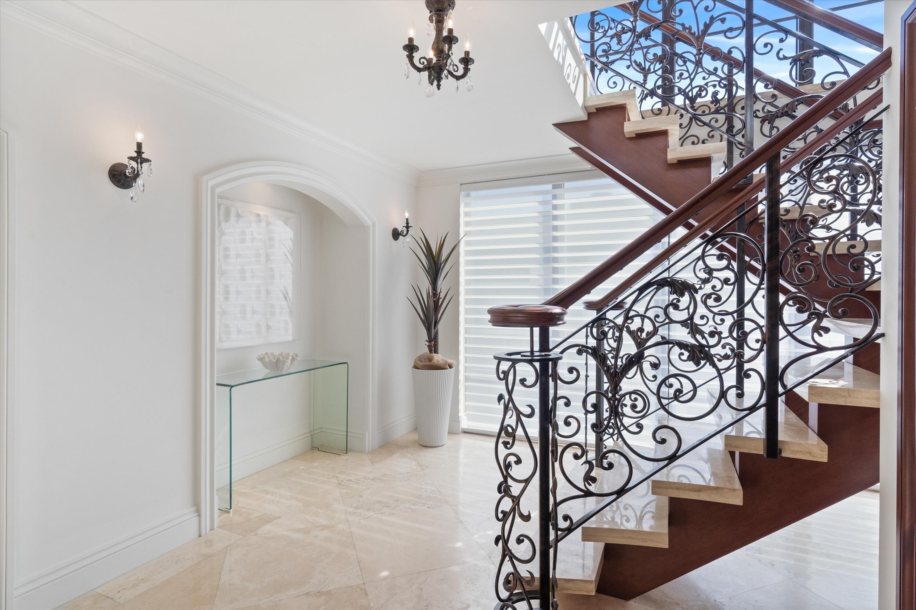 2155 S Ocean Boulevard 10