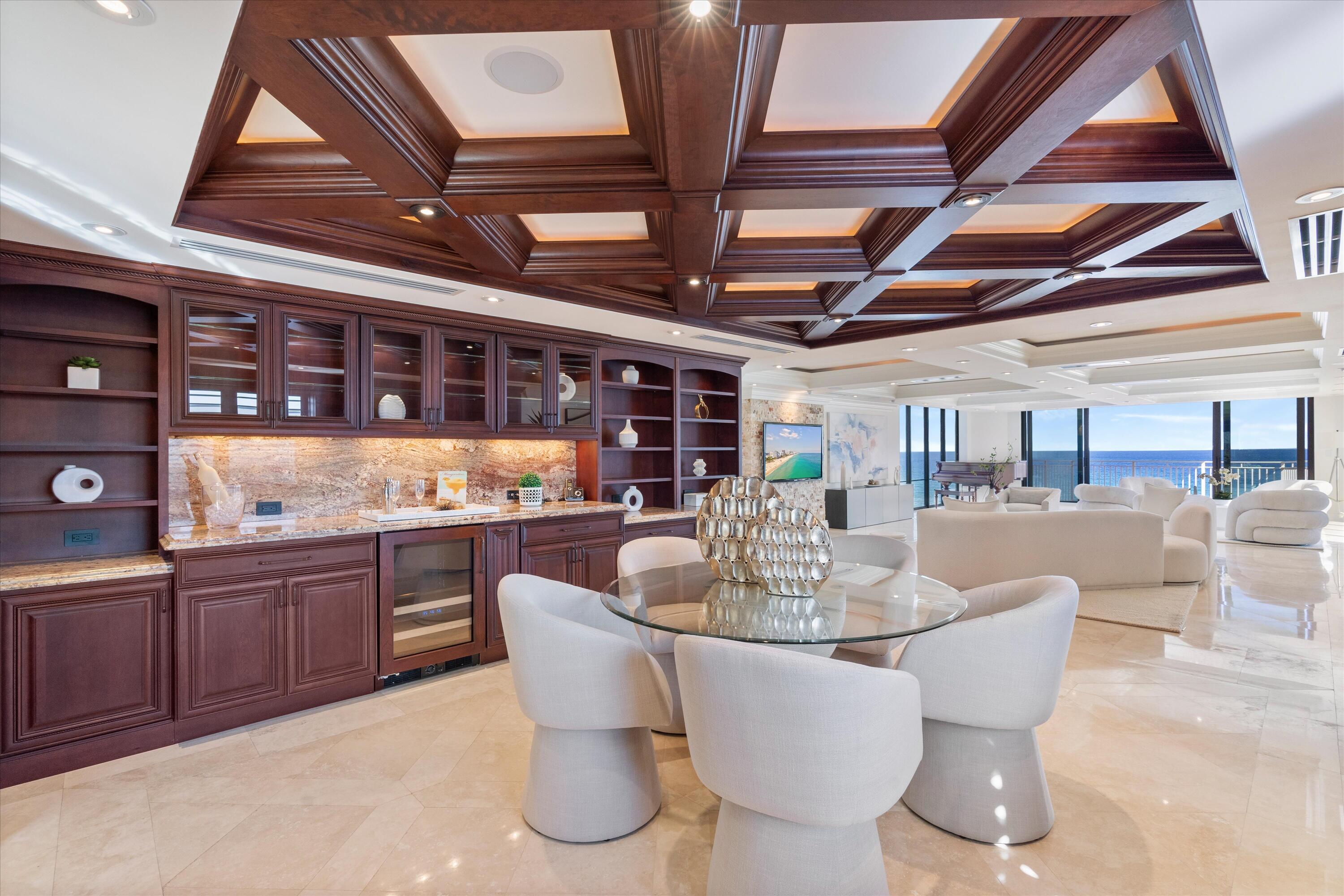 2155 S Ocean Boulevard 10