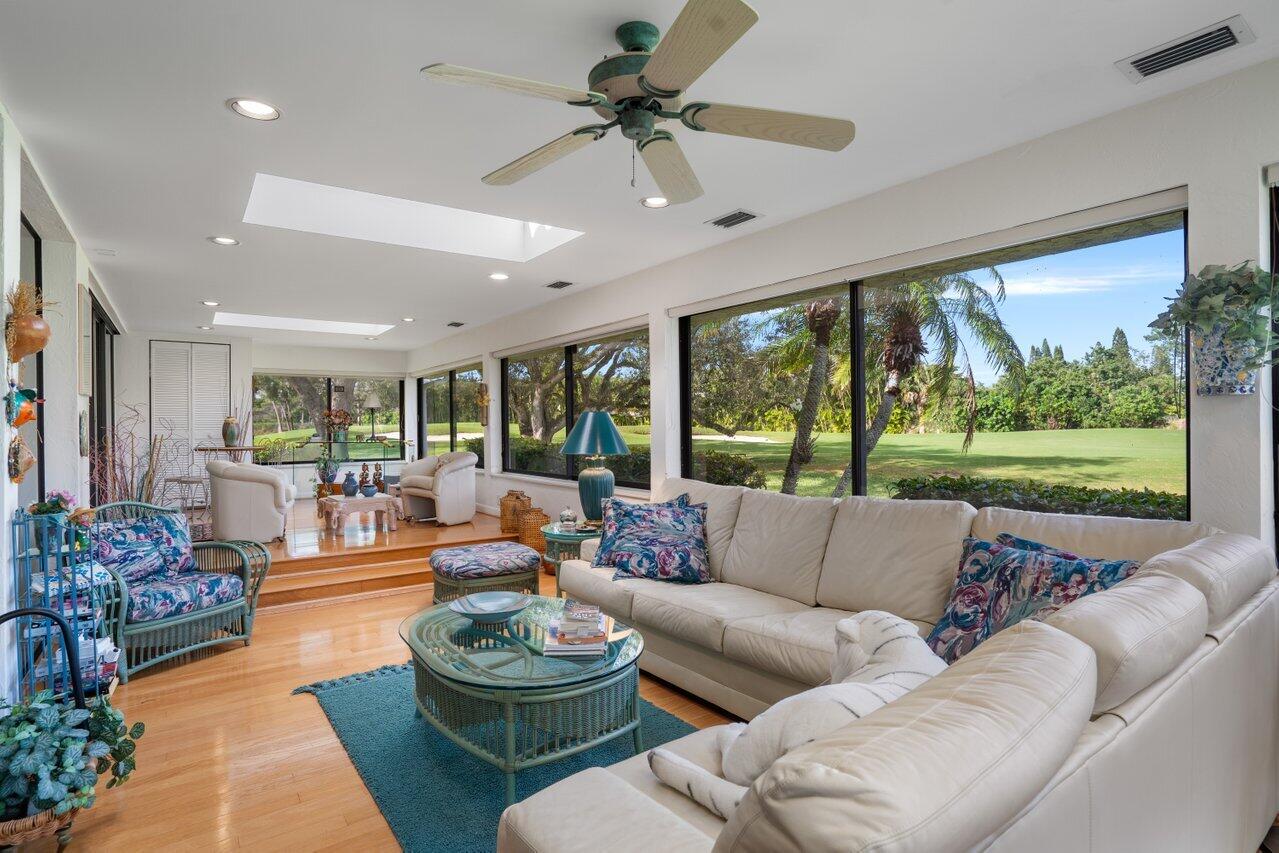 72 Northwoods Circle