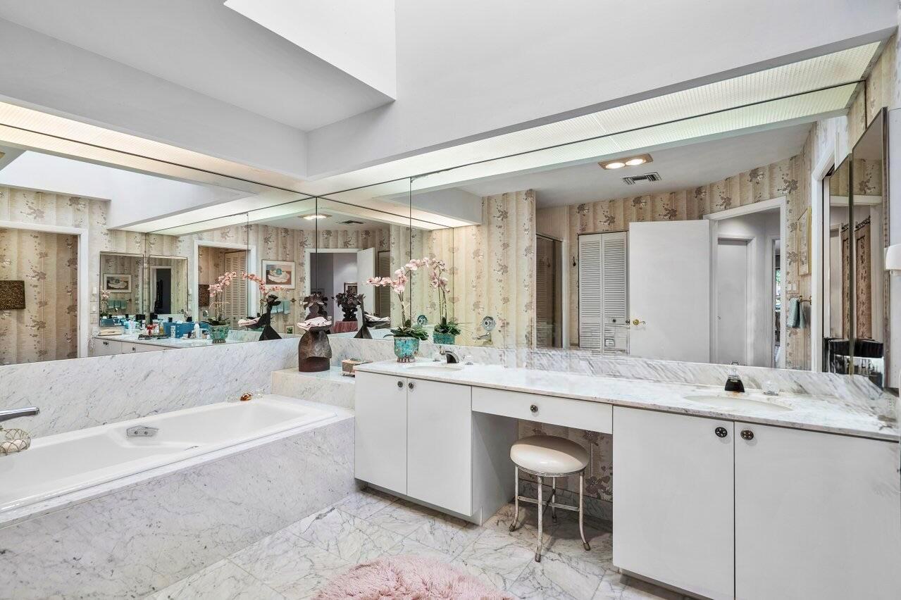 72 Northwoods Circle