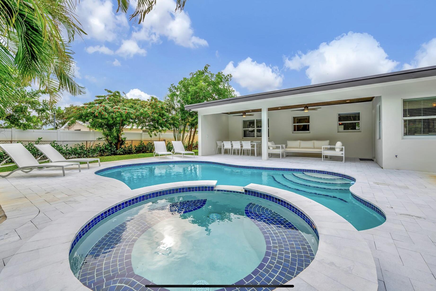 3214 Canal Drive