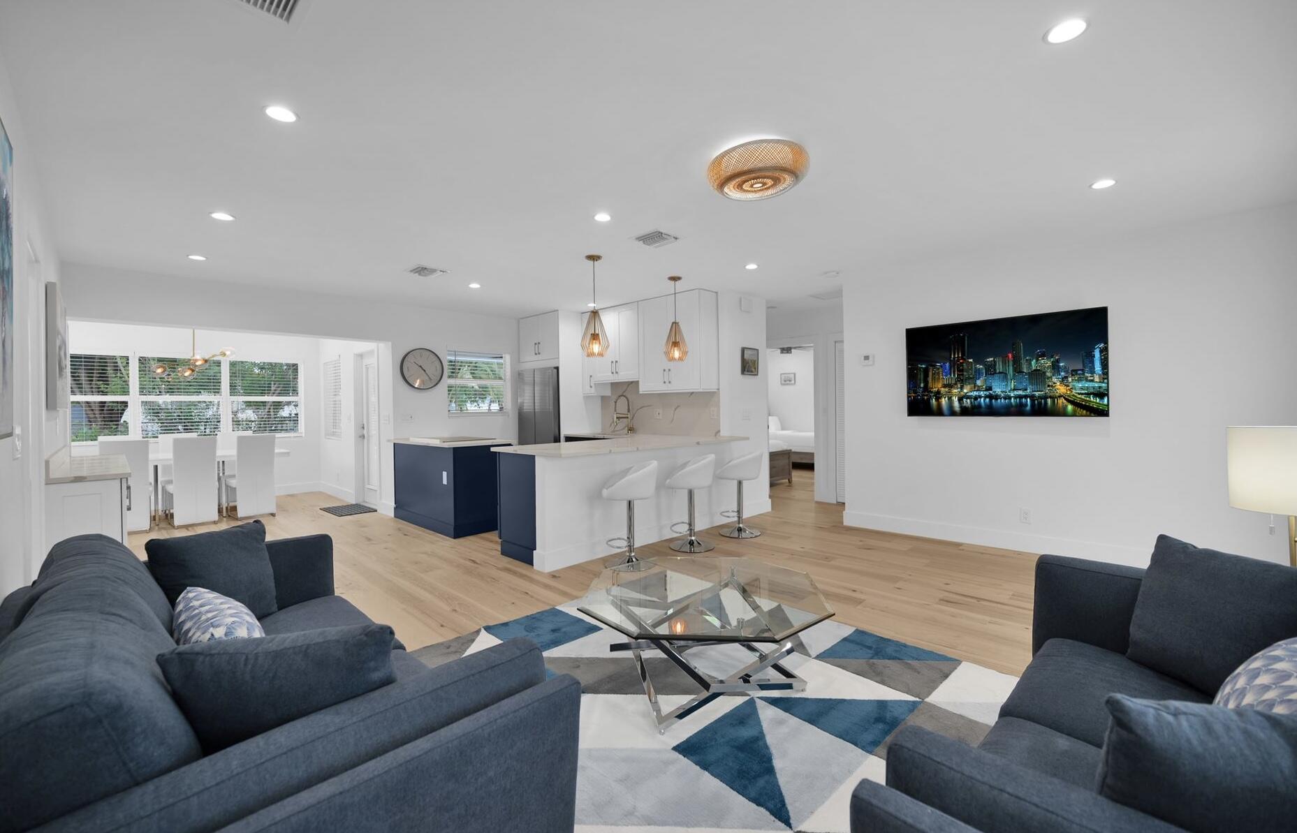 3214 Canal Drive