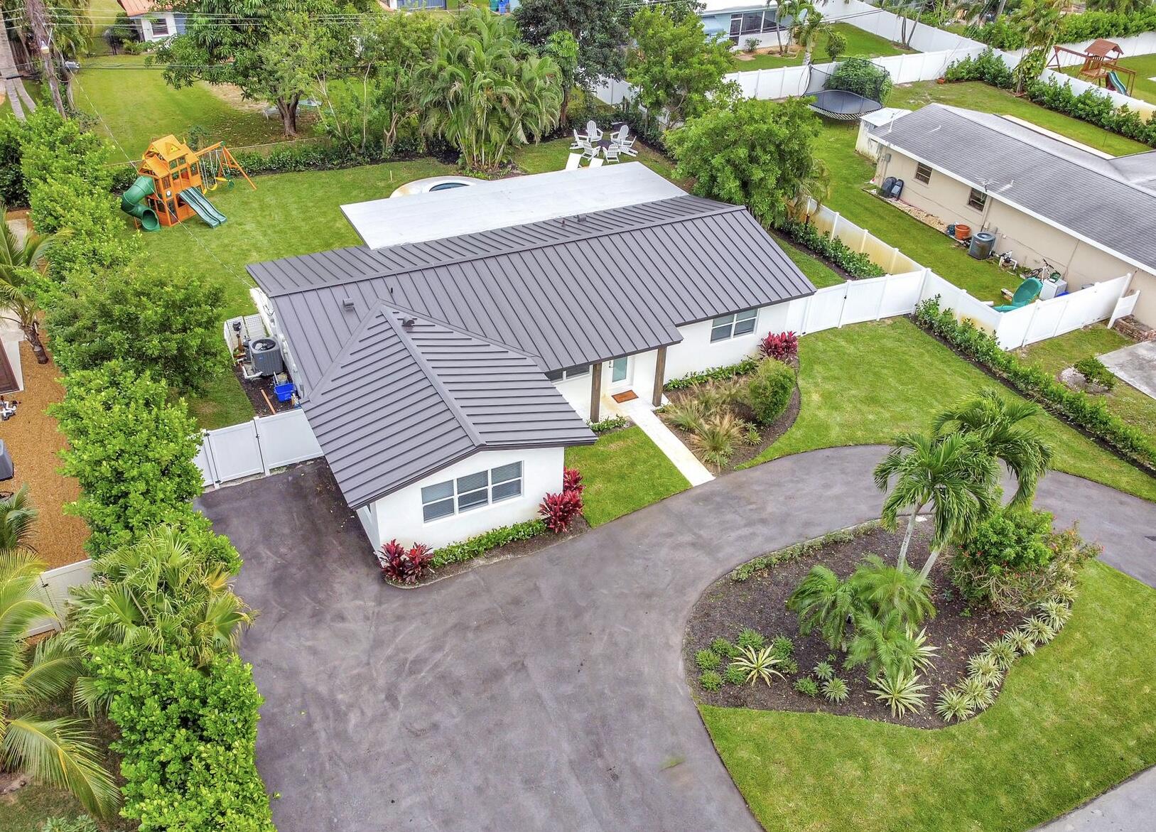 3214 Canal Drive