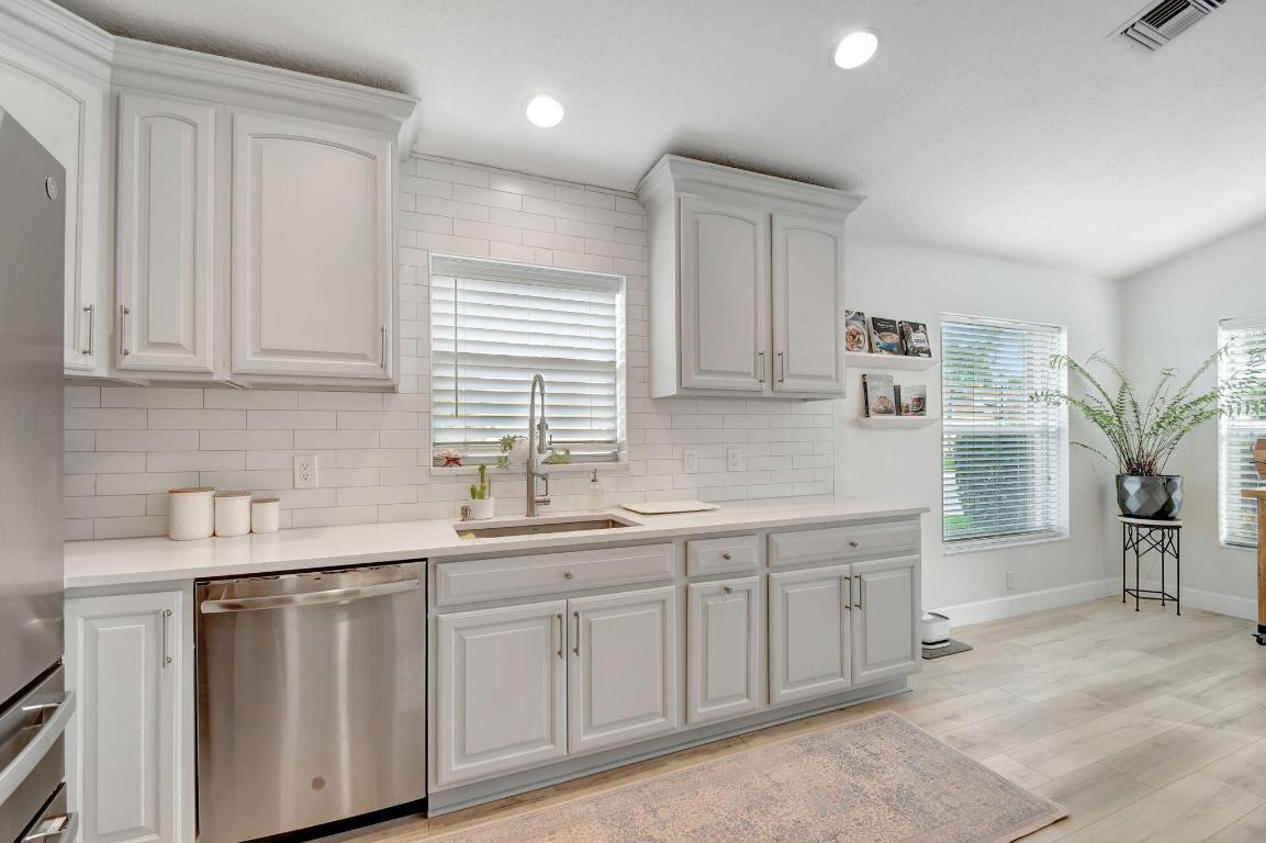 3906 Palladium Lake Drive