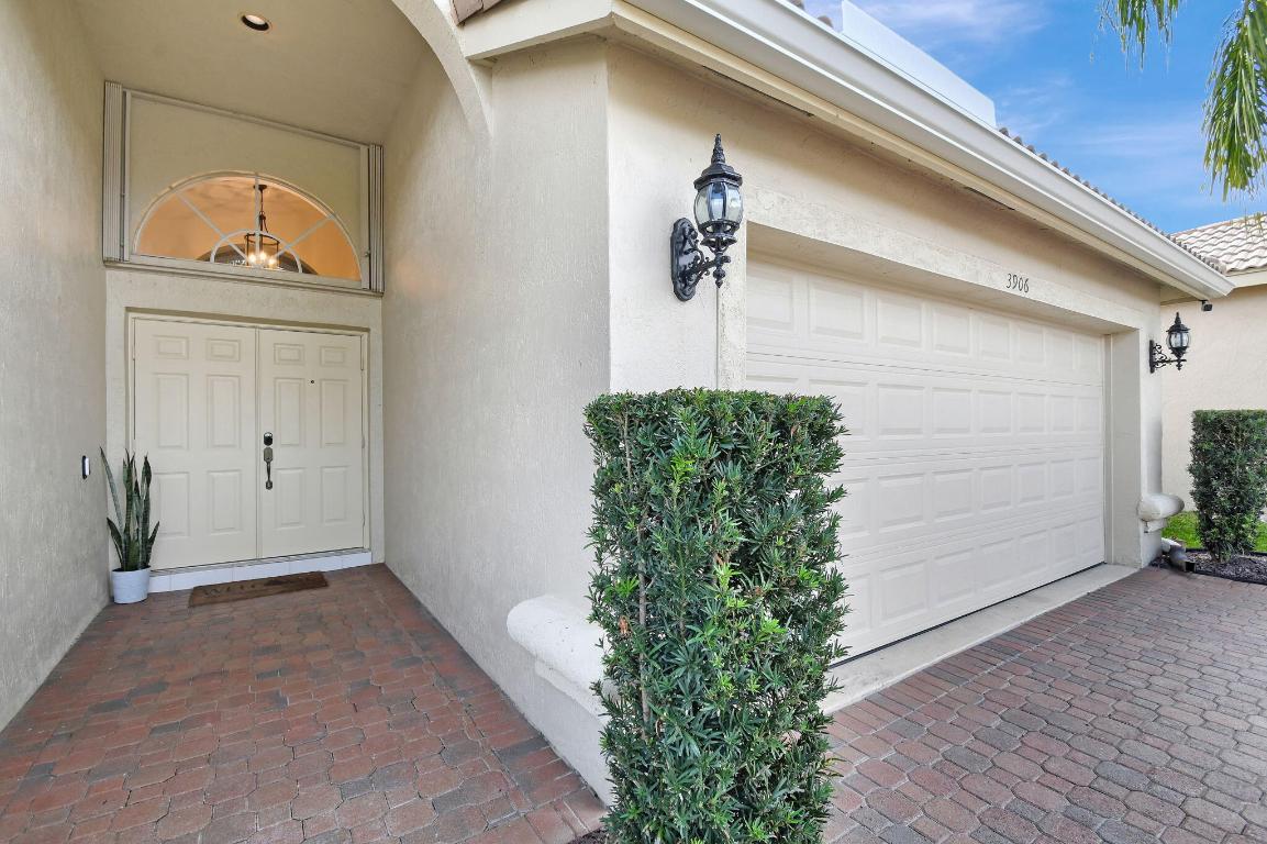 3906 Palladium Lake Drive