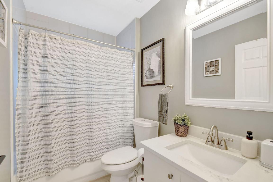 3906 Palladium Lake Drive