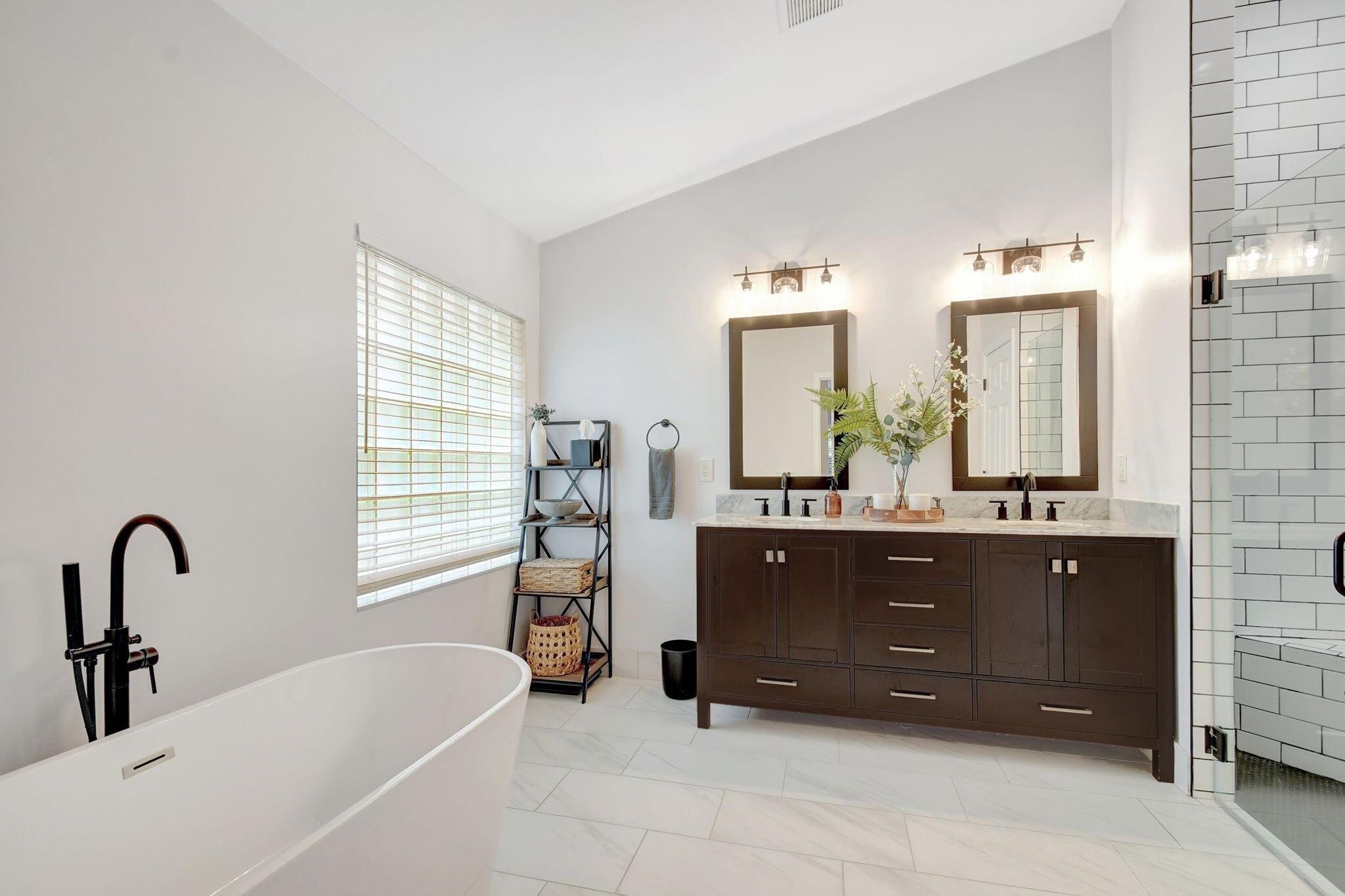 3906 Palladium Lake Drive