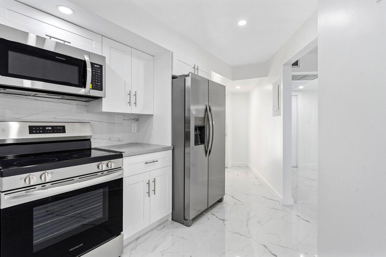 3090 N Course Drive 208