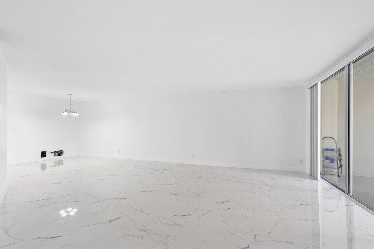 3090 N Course Drive 208