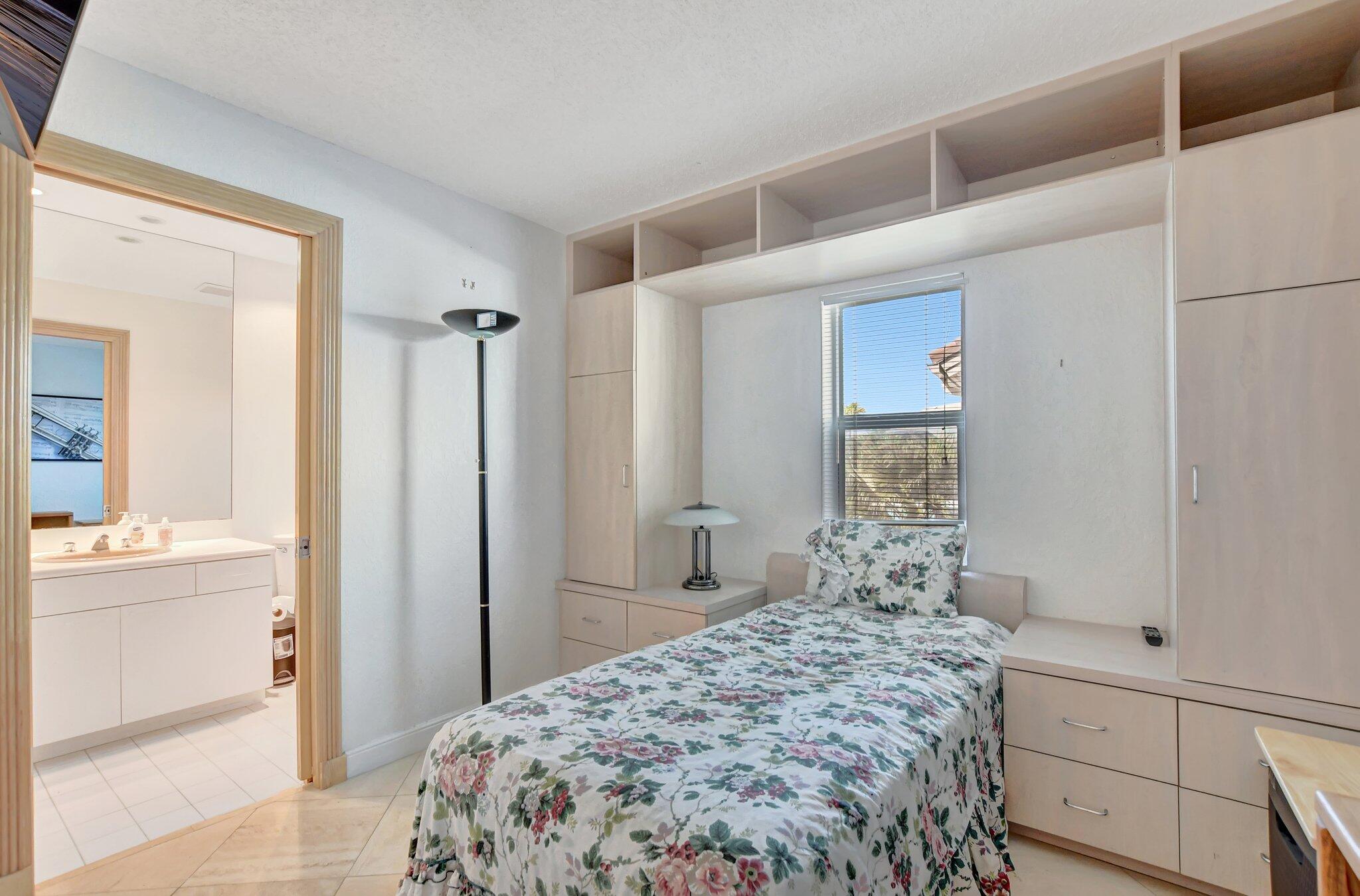 10710 Kirkaldy Lane, Boca Raton