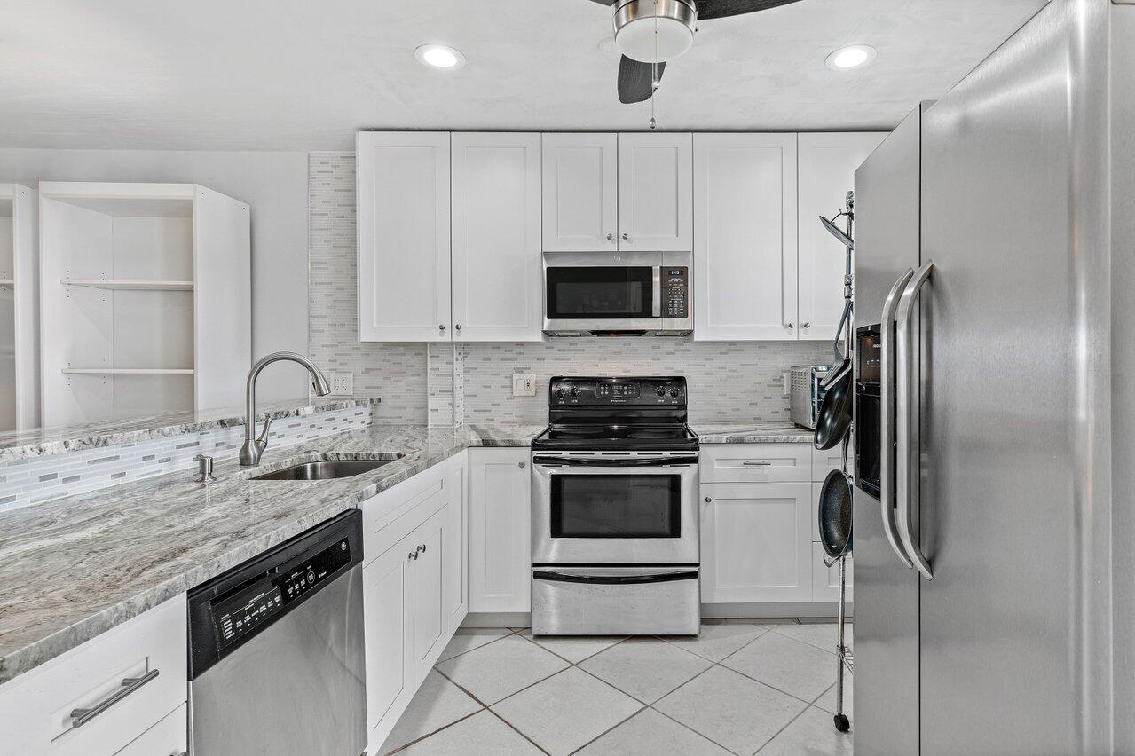 3851 N Ocean Boulevard 4030