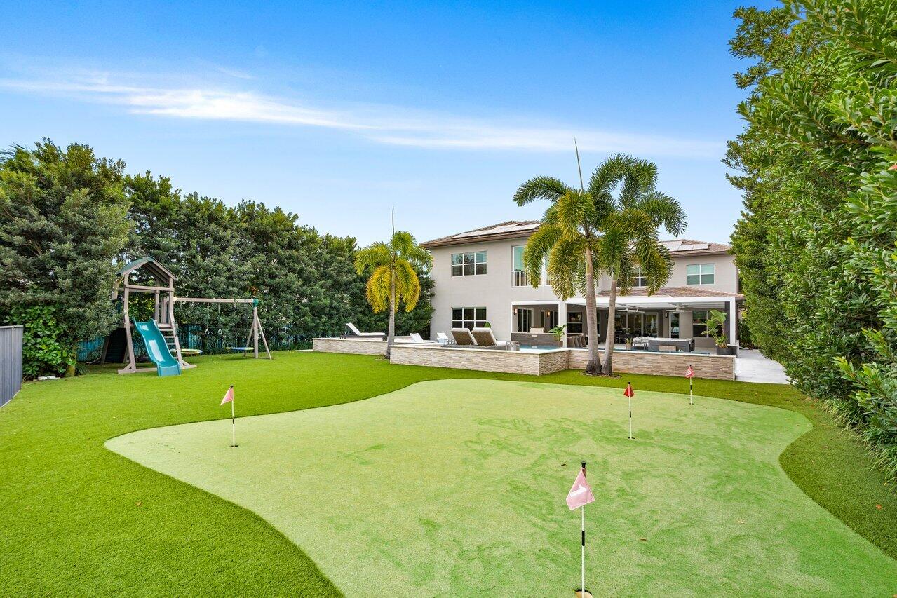 19878 Meadowside Lane