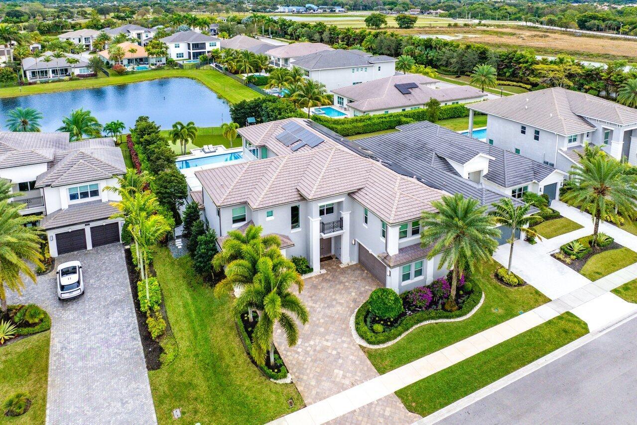 19878 Meadowside Lane