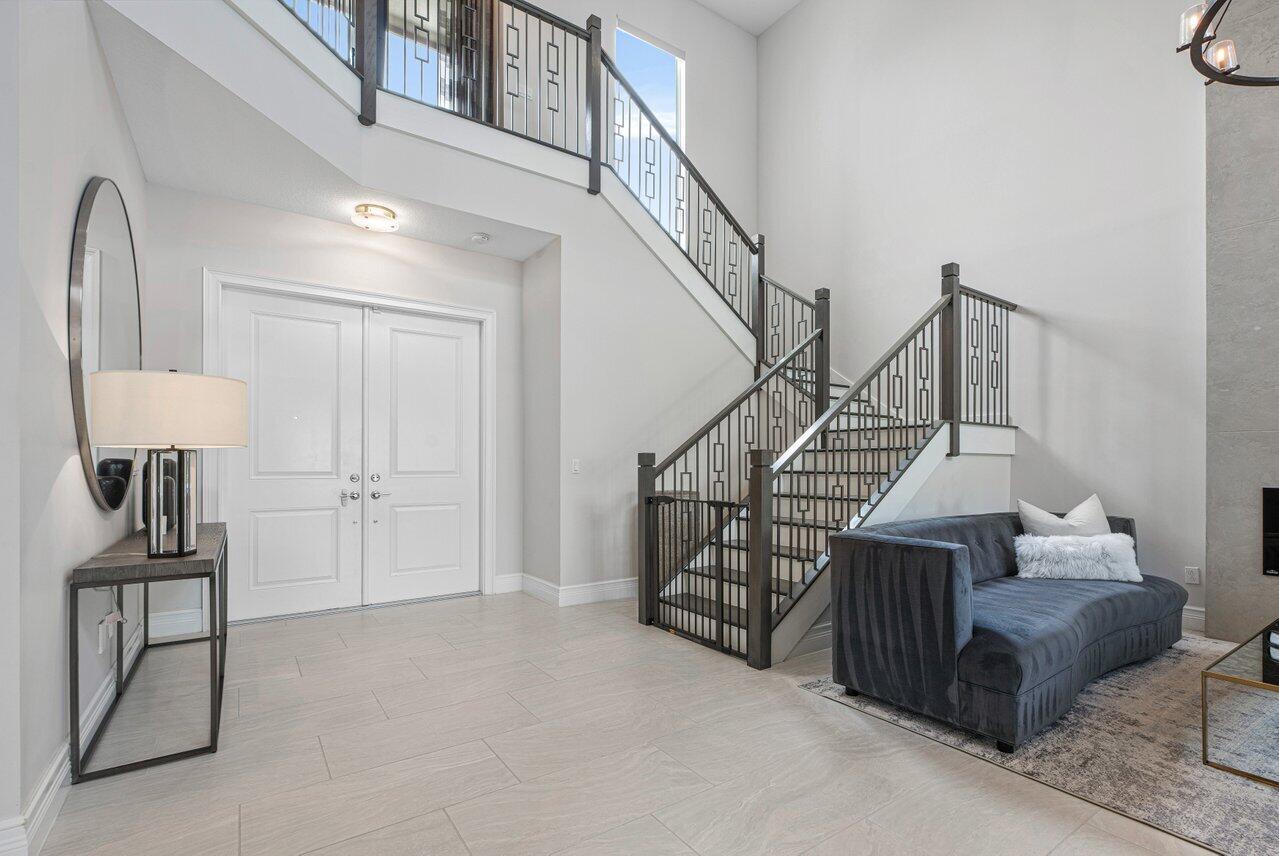 19878 Meadowside Lane