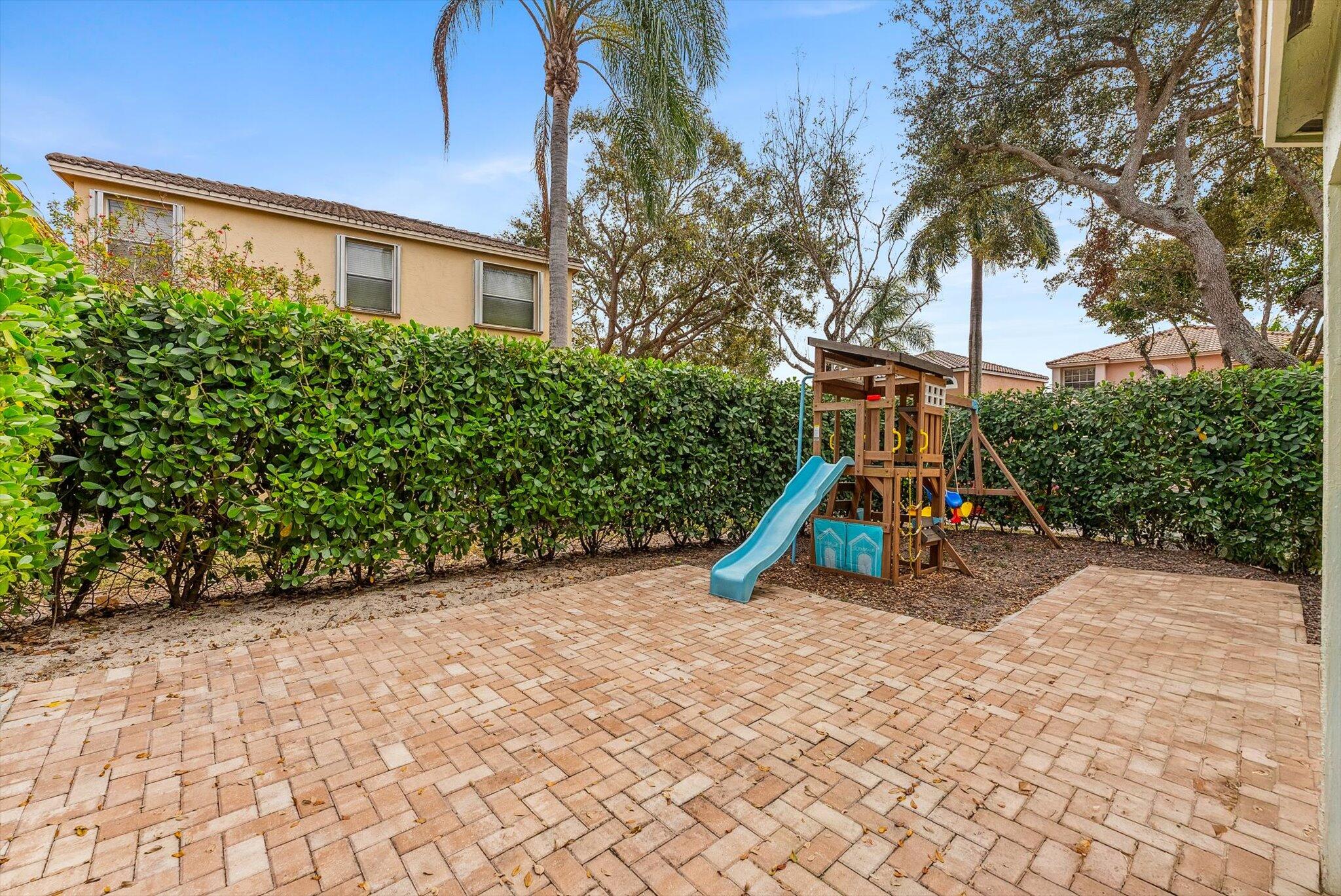 5820 Eagle Cay Terrace