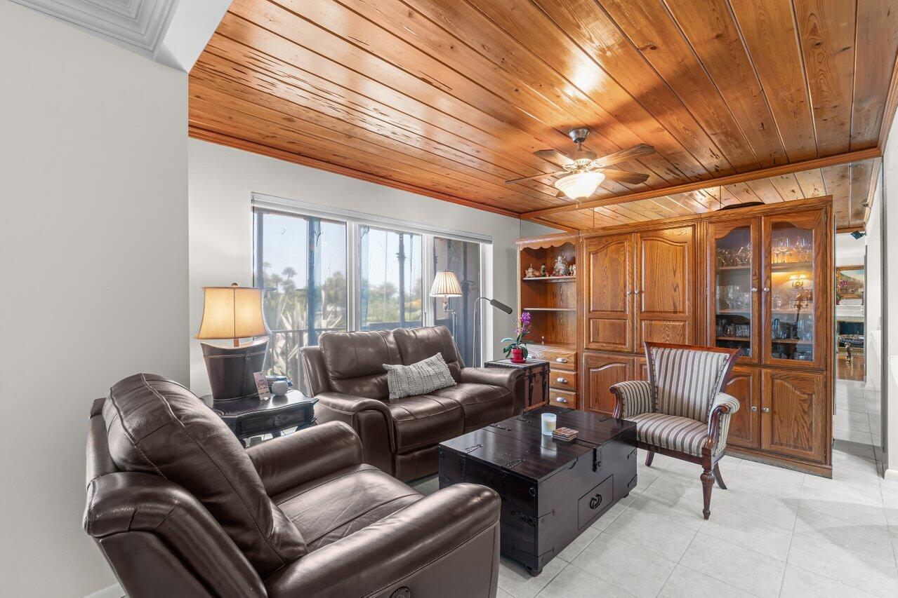 4301 N Ocean Boulevard 205