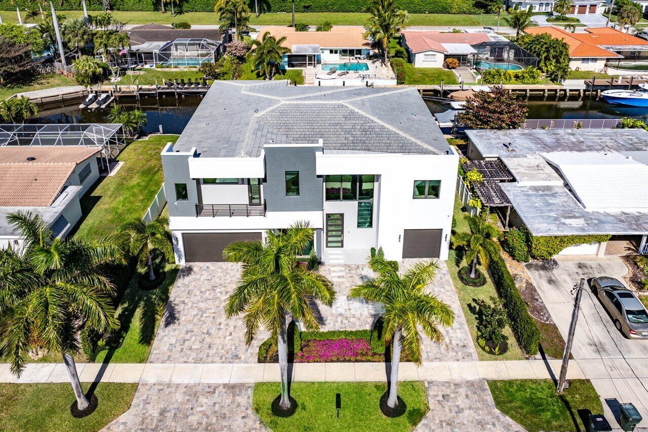 725 NE 71st Street