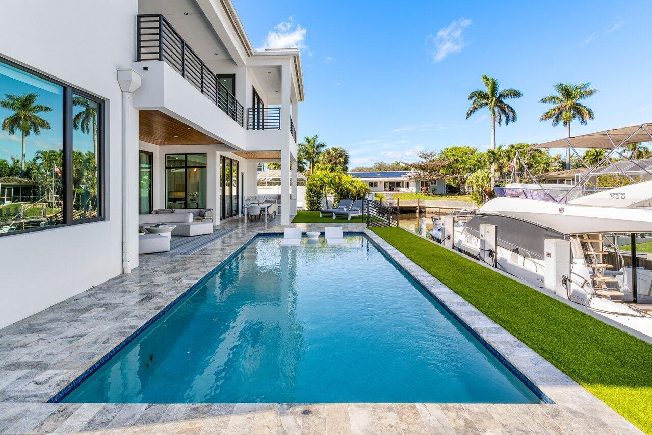 725 NE 71st Street