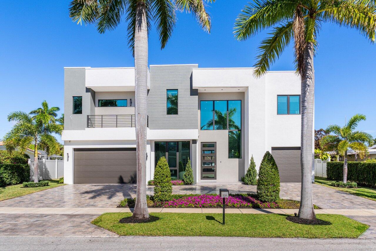 725 NE 71st Street