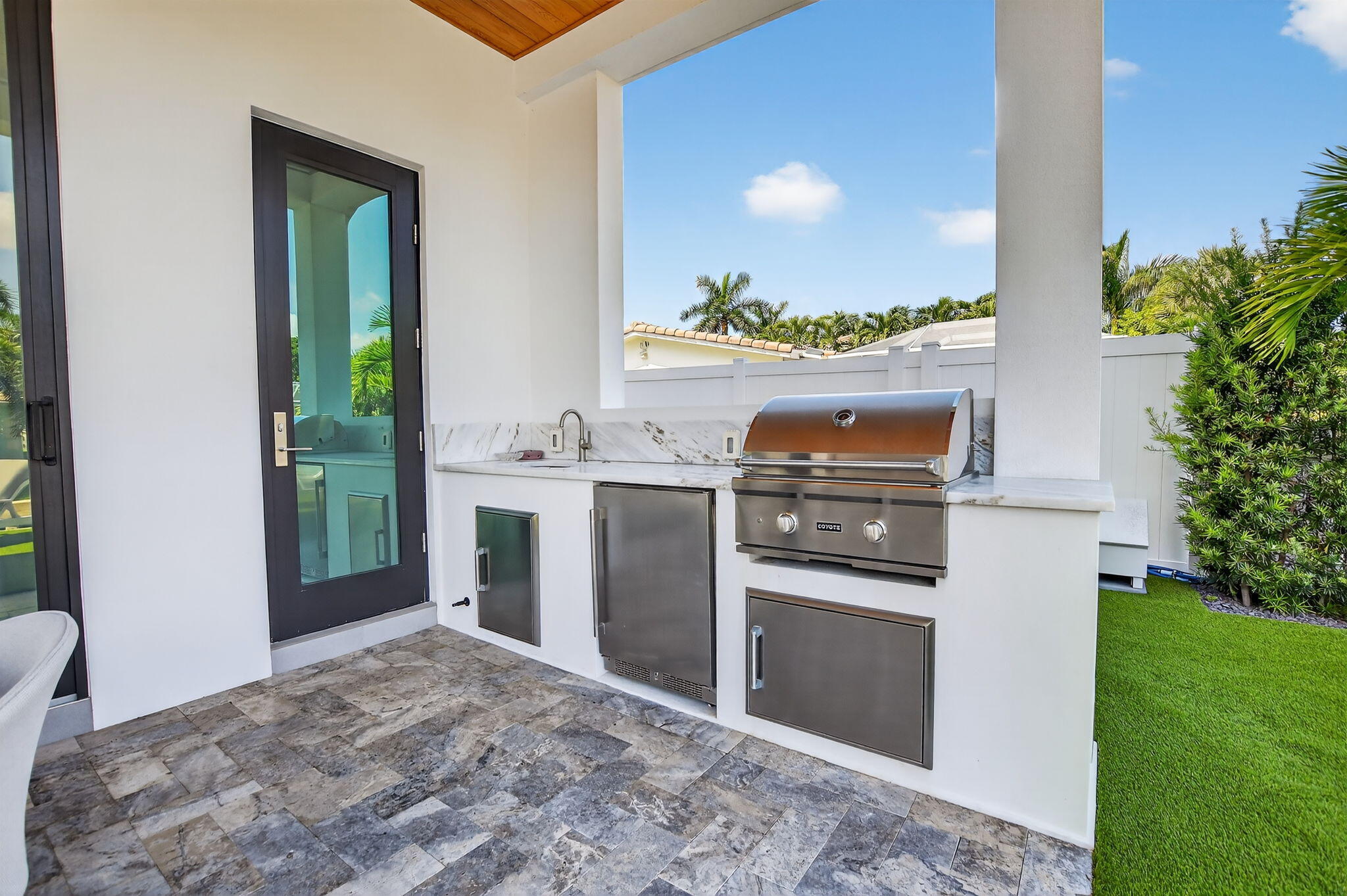 725 NE 71st Street