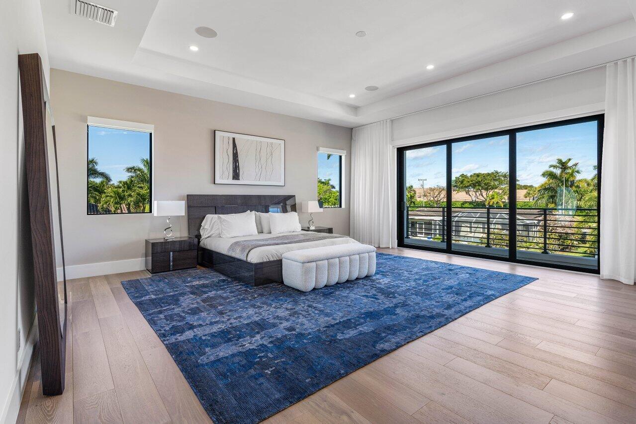 725 NE 71st Street