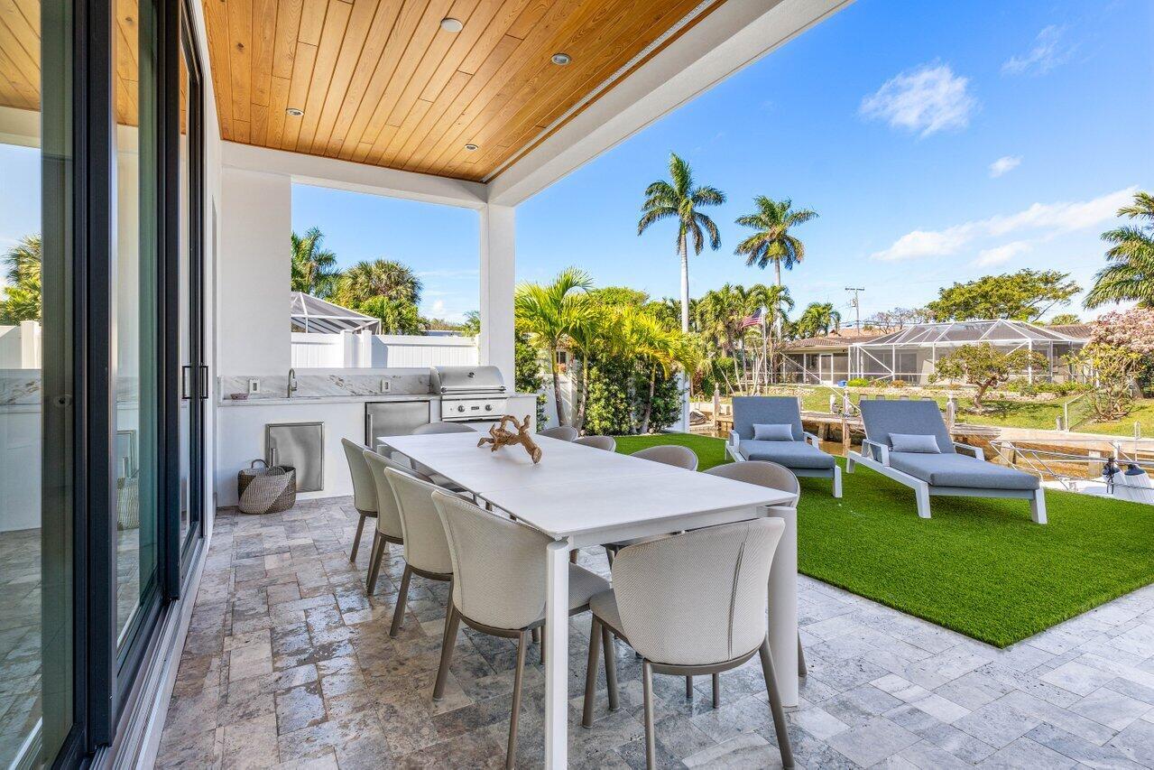 725 NE 71st Street
