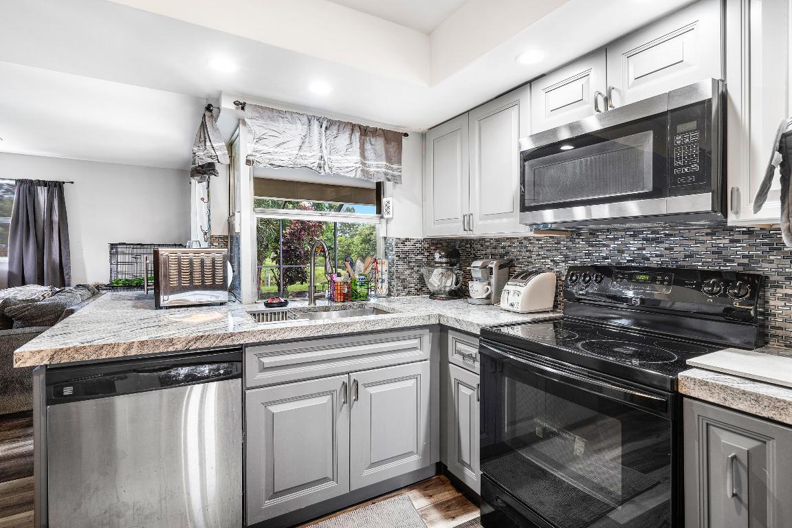 140 NW 65 Avenue, Margate