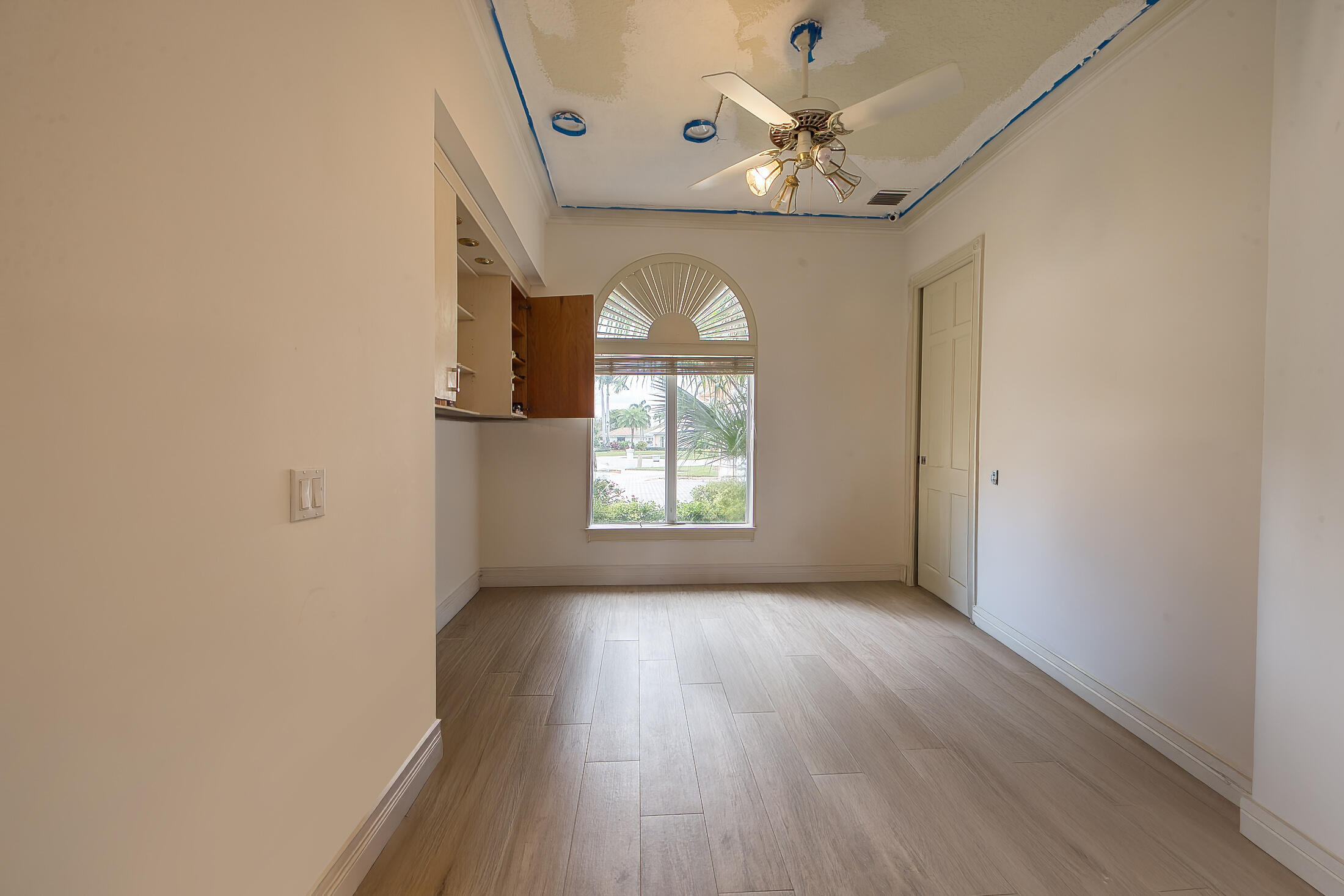 100 Glenbrook Court, Atlantis